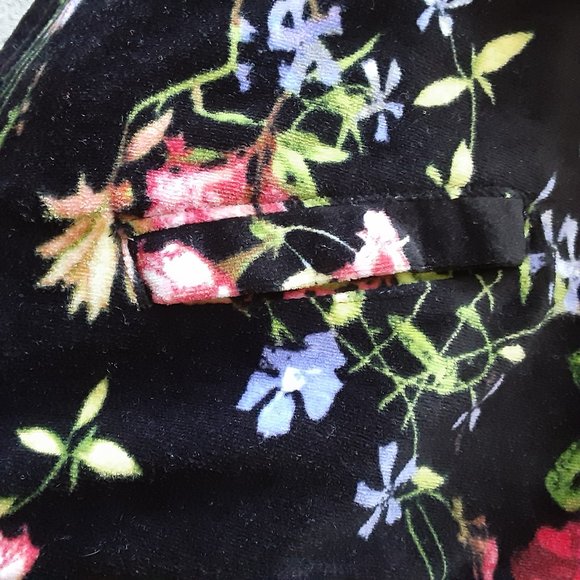 Black Floral Velour Jacket Size S with Gold Full Front Zipper. Oversize - Picture 8 of 8